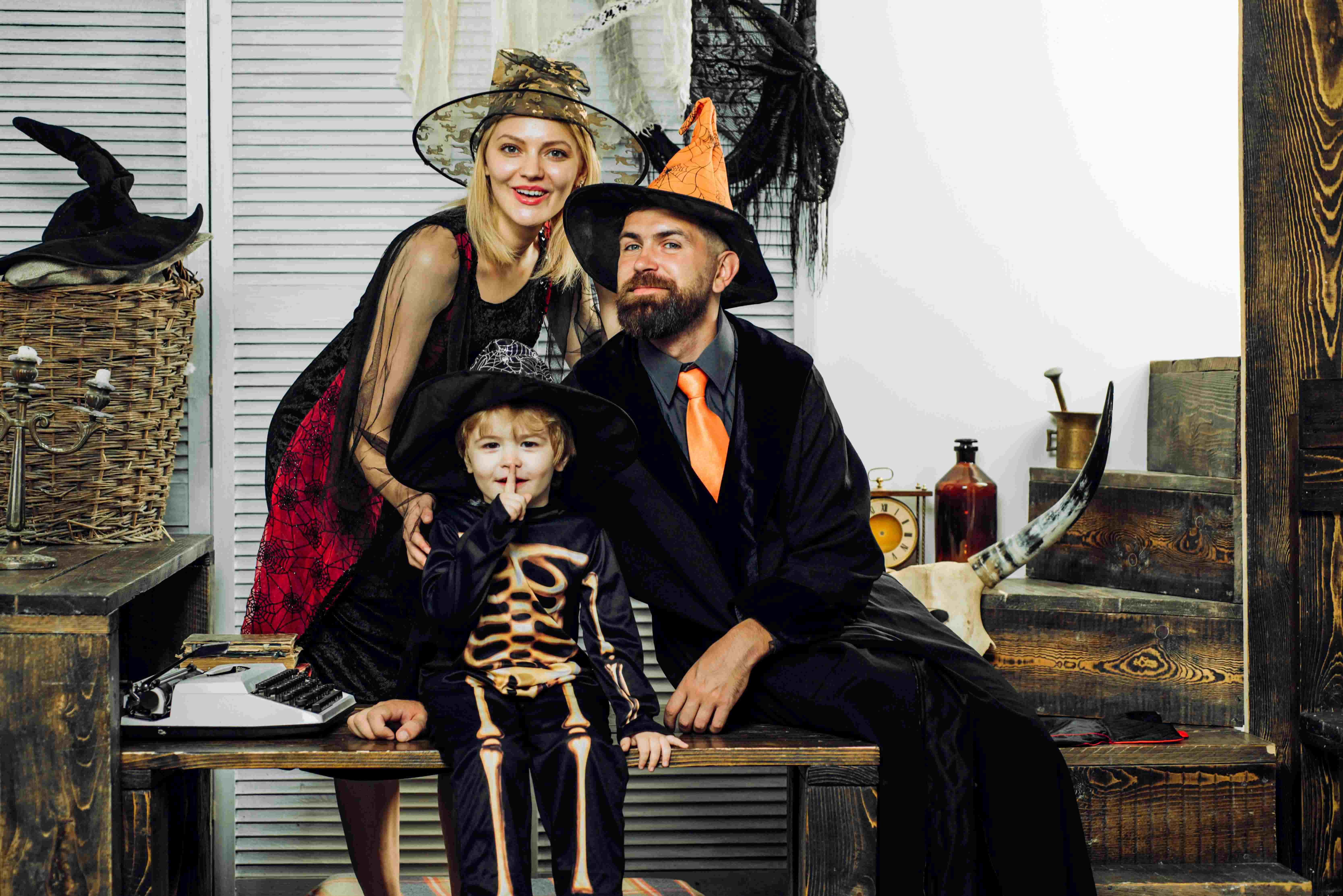 5 Easy and Fun Family Costume Ideas for Halloween