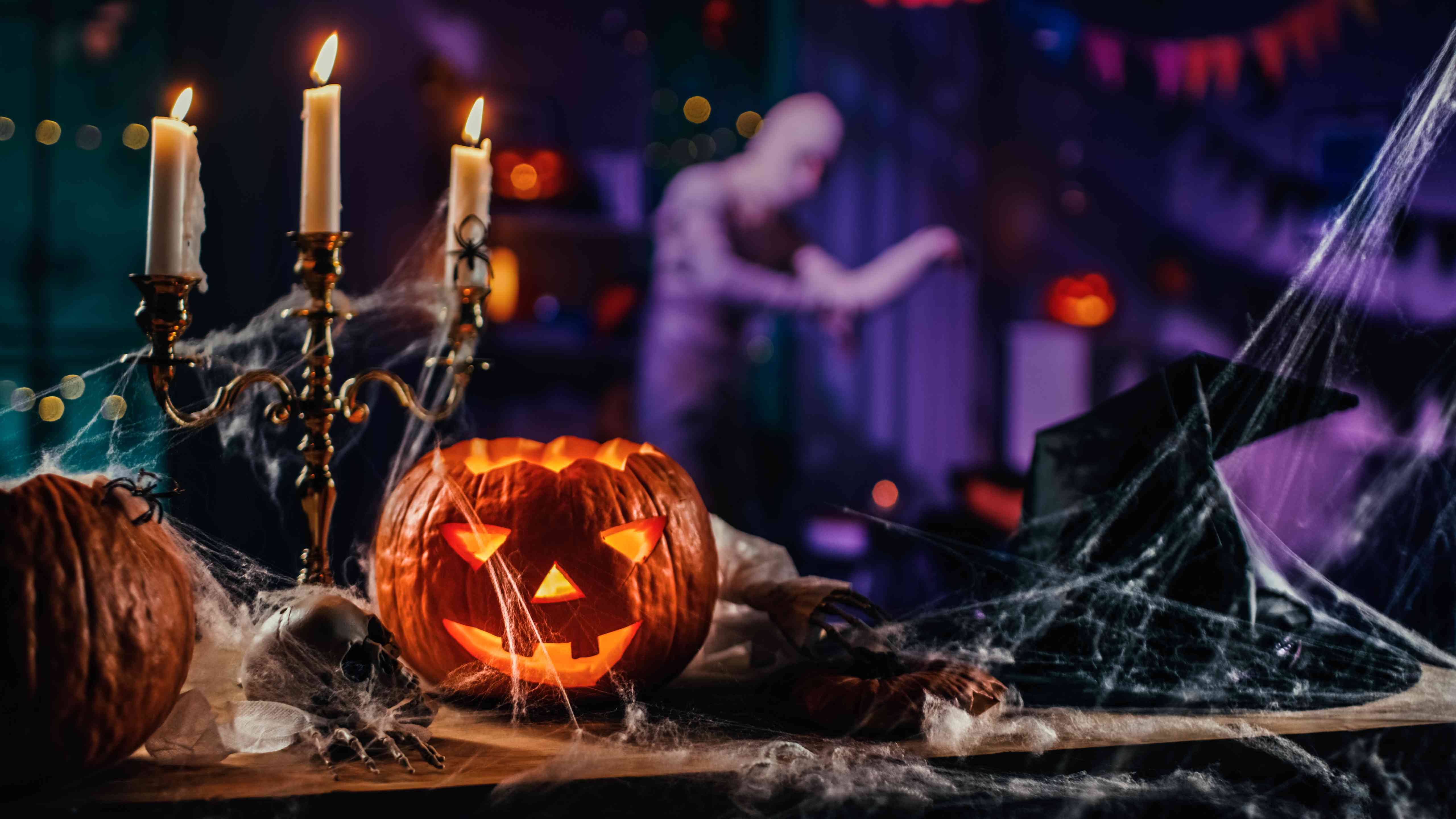 What’s Hot In Halloween Decorations For 2023?