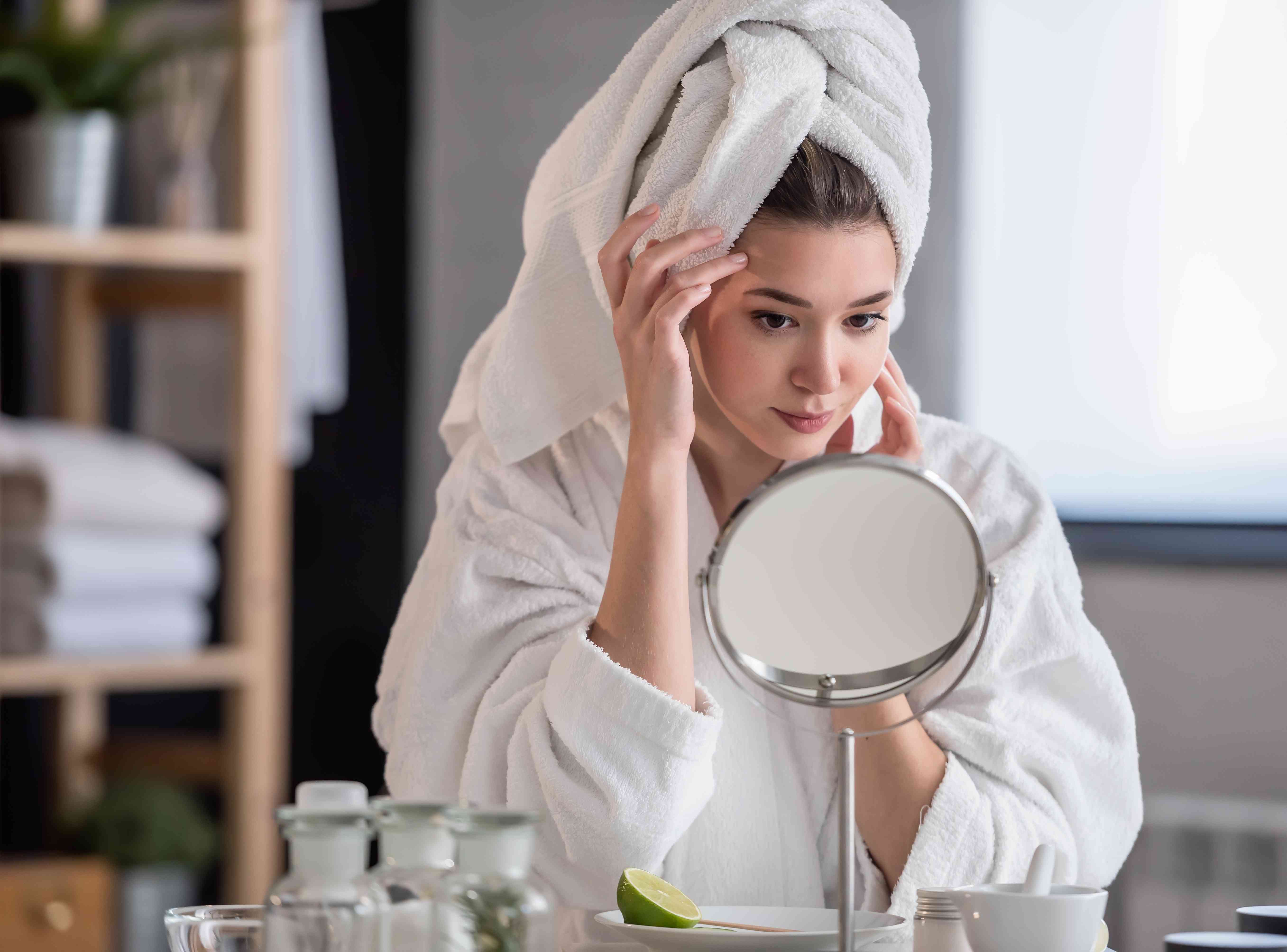 The Perfect AM and PM Skincare Routine for Oily Skin