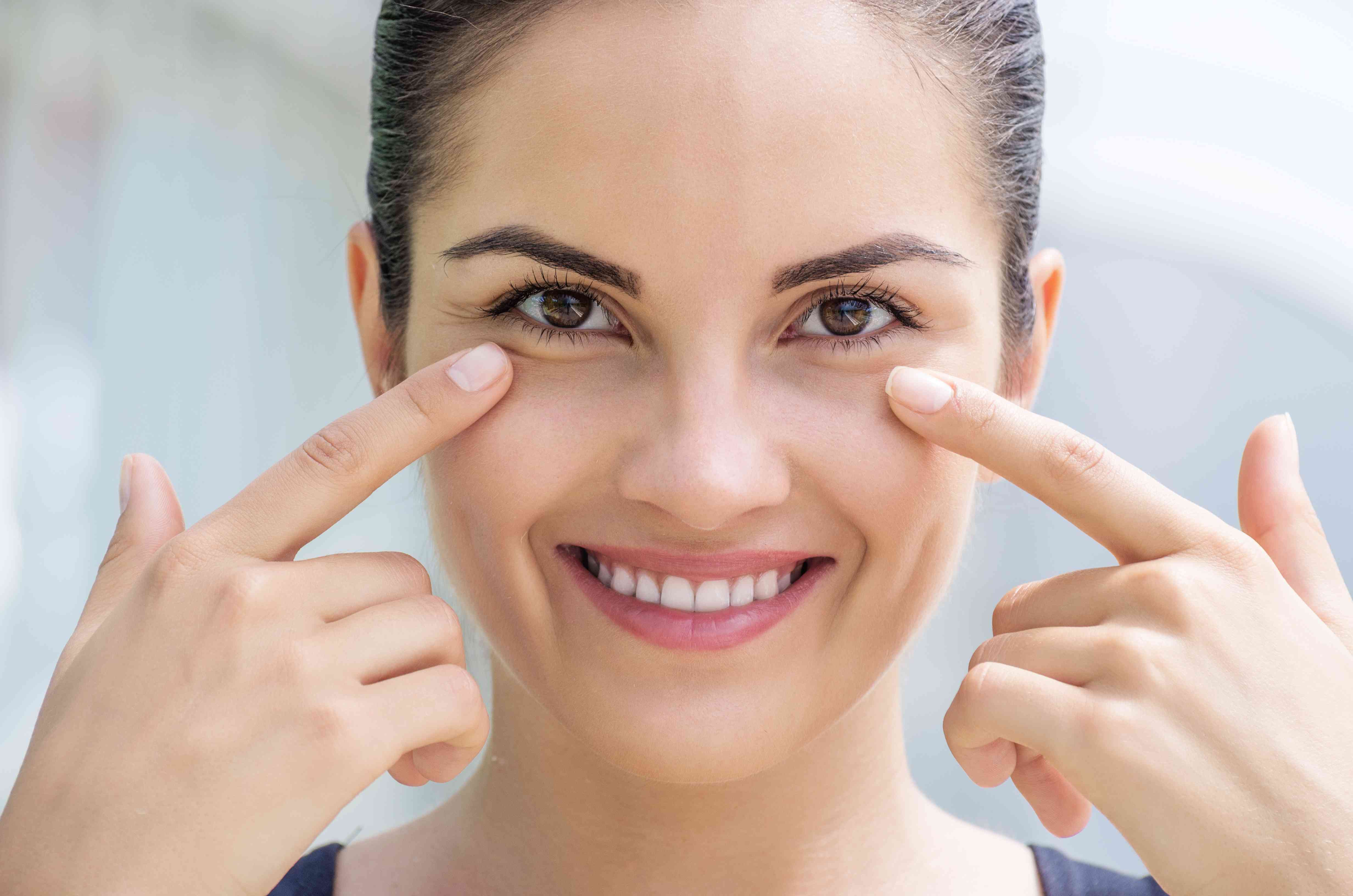 How to Choose the Right Eye Cream for Your Skin Type?