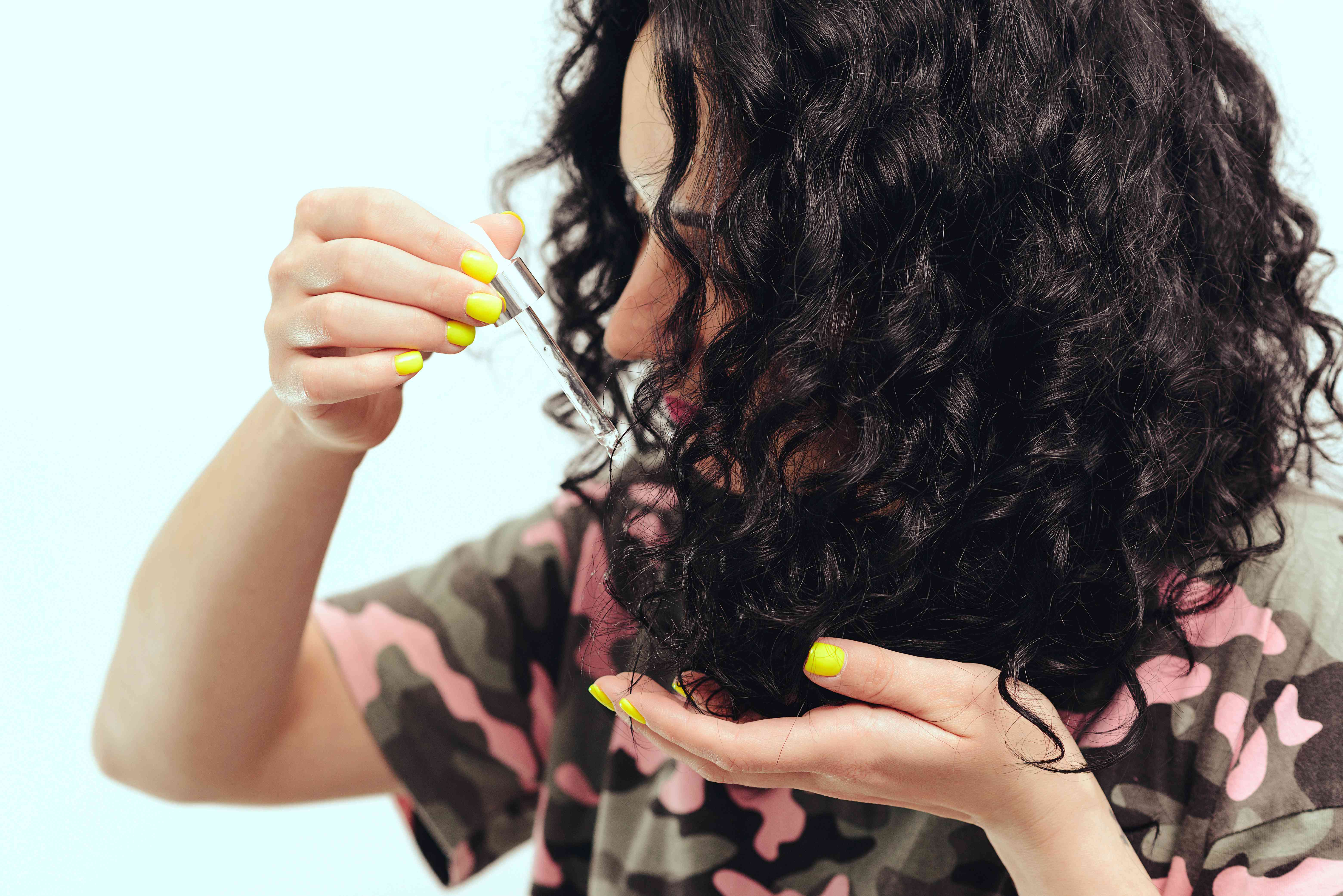 Curly Hair Care Routine: 5 Easy Tips for Soft and Shiny Curls